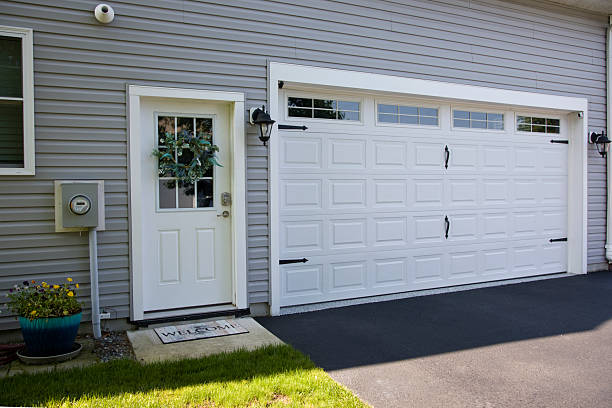 24/7 Emergency Garage Door Panel Replacement experts in McKinley, PA